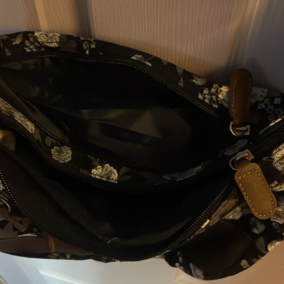 Brand new floral denim purse, 4 pouches, adjustable strap - Picture 3 of 4